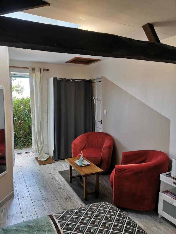 La Chambre De La Pomerie Chiche Bagian luar foto